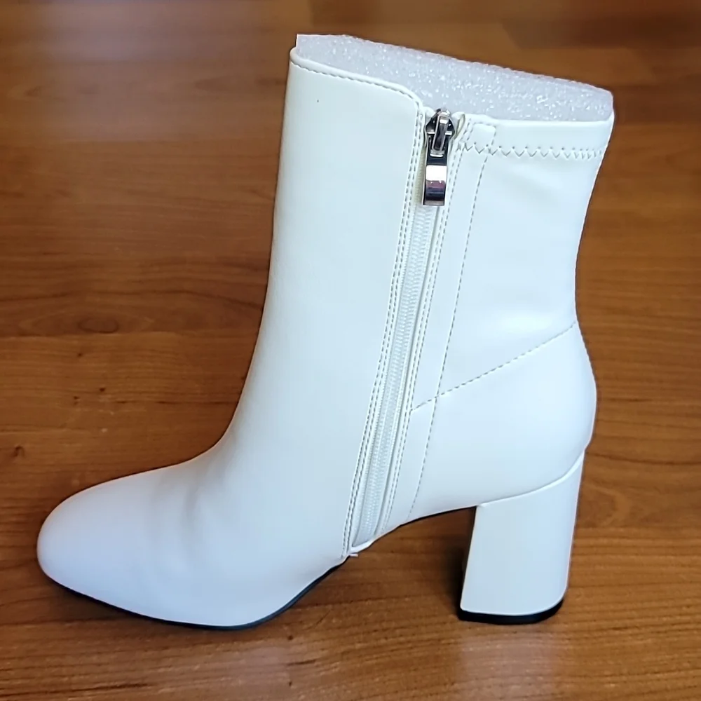 MIA Kymi Block Heel Bootie - Picture 10 of 10